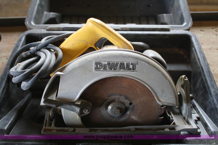 image for item 4844 (4) circular saws