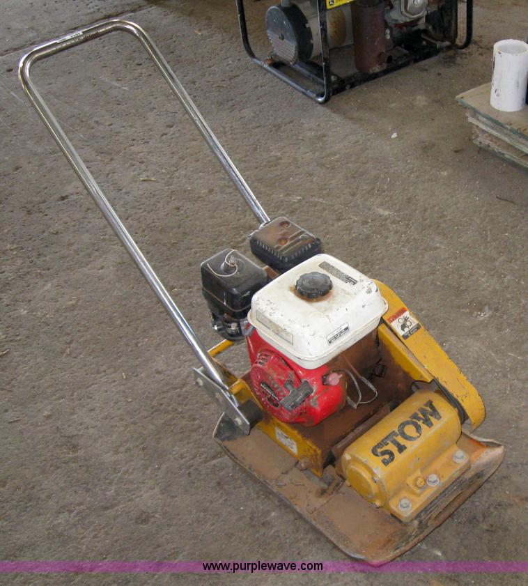 image for item 4854 Stow VPC-80E plate compactor