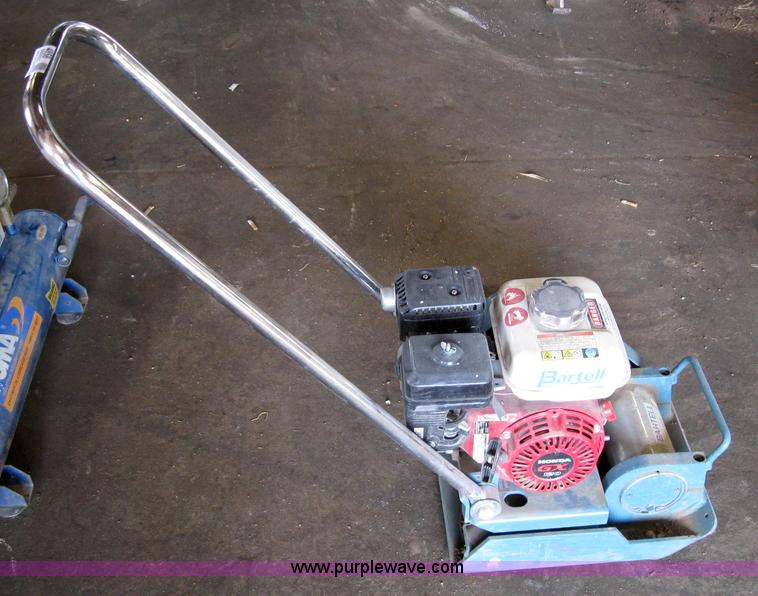 image for item 4858 Bartel B1318 plate compactor