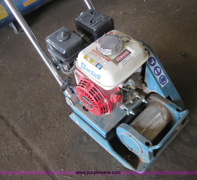 image for item 4858 Bartel B1318 plate compactor