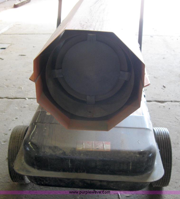 image for item 4861 All Pro space heater