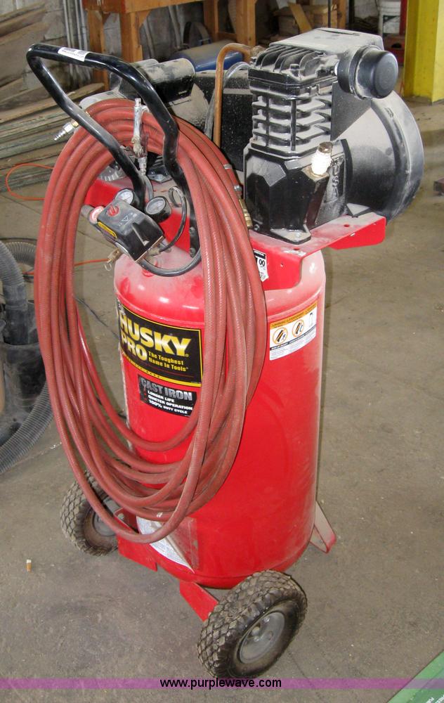 image for item 4867 Husky Pro 26 gallon air compressor