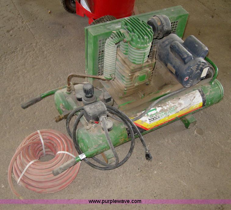 image for item 4868 Gleason Systems air compressor