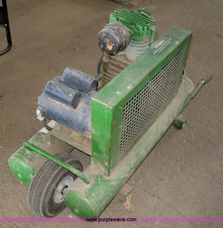 image for item 4868 Gleason Systems air compressor