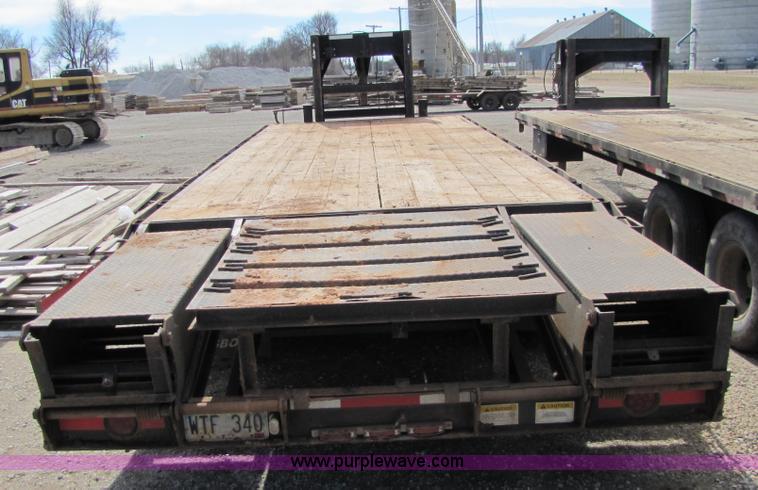 image for item 5123 2006 Hillsboro goose neck trailer