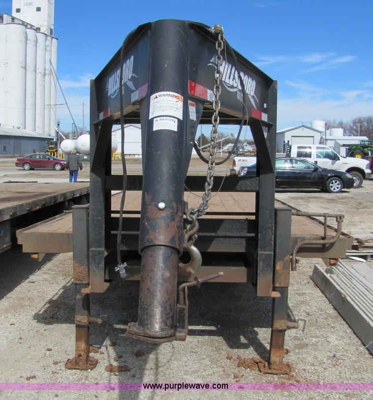 image for item 5123 2006 Hillsboro goose neck trailer