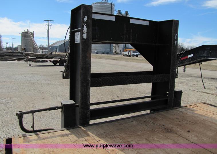 image for item 5123 2006 Hillsboro goose neck trailer