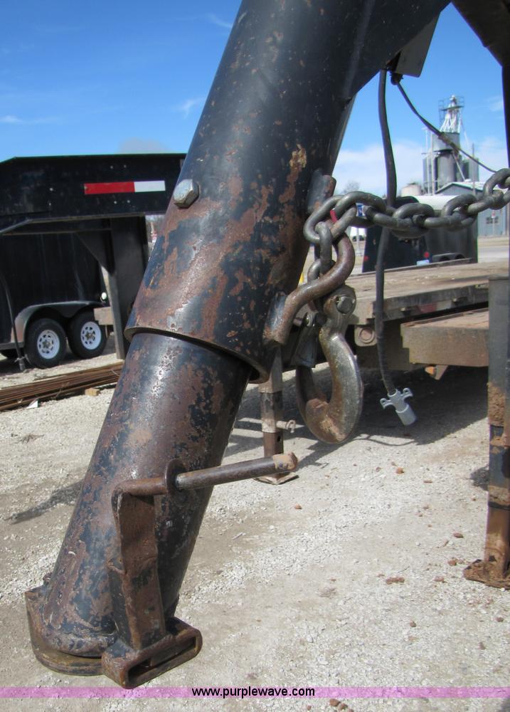 image for item 5123 2006 Hillsboro goose neck trailer