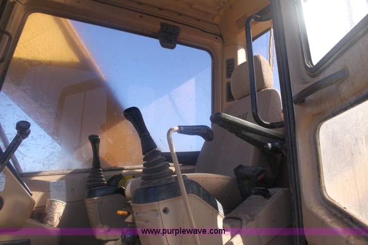 image for item 6492 1994 Caterpillar 320L excavator