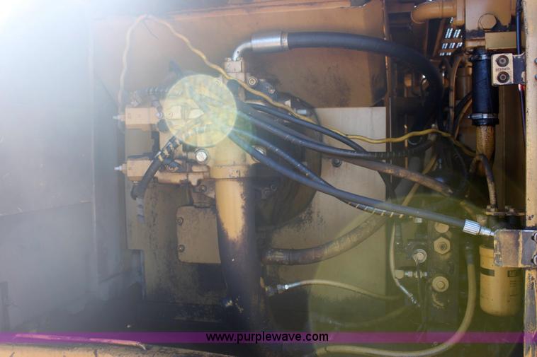 image for item 6492 1994 Caterpillar 320L excavator