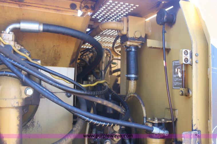 image for item 6492 1994 Caterpillar 320L excavator