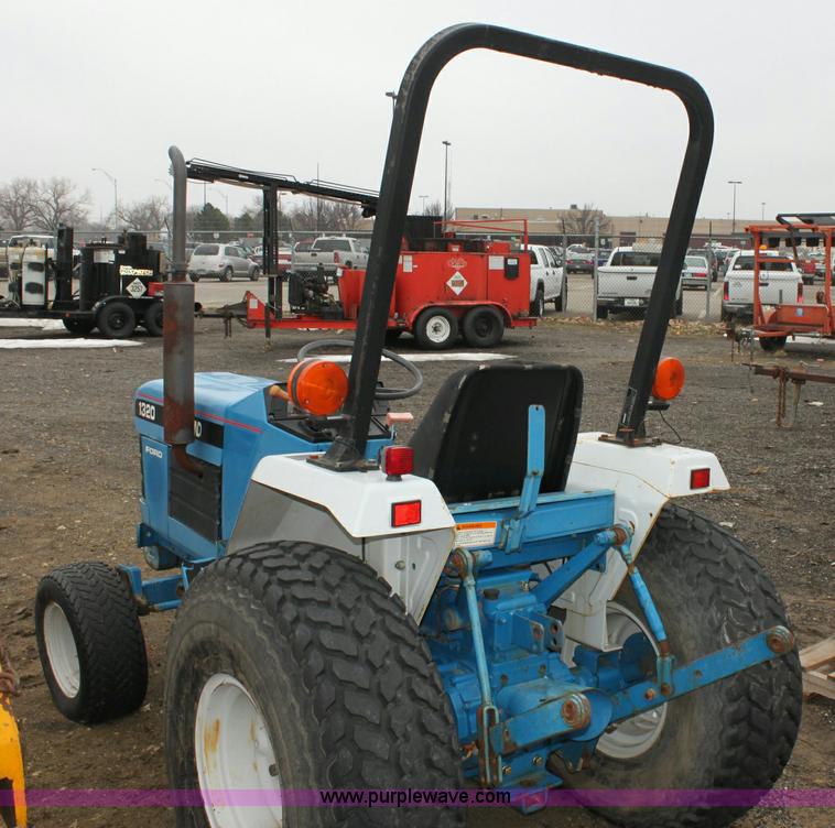 image for item 3063 1998 Ford New Holland 1320 tractor
