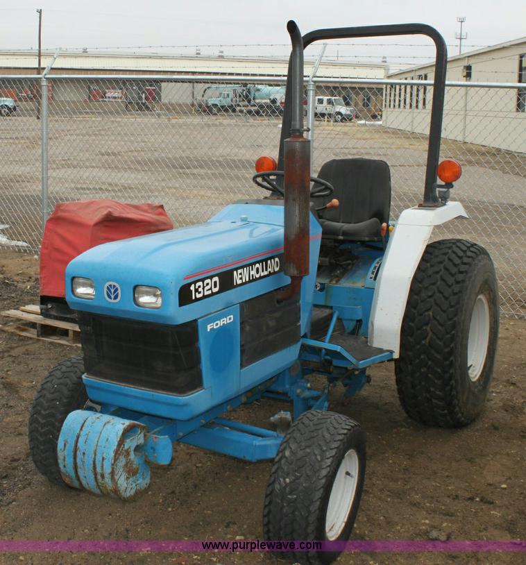 image for item 3063 1998 Ford New Holland 1320 tractor
