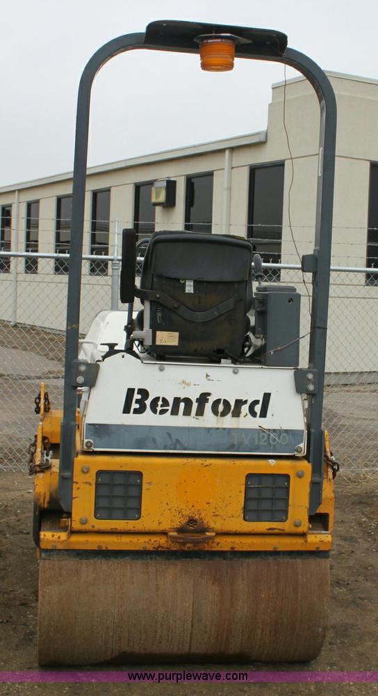 image for item 3064 1997 Benford TV1200DPR roller