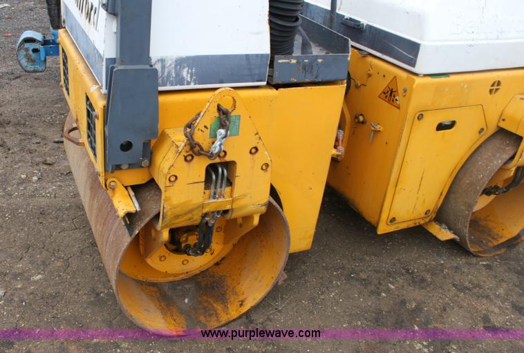 image for item 3064 1997 Benford TV1200DPR roller