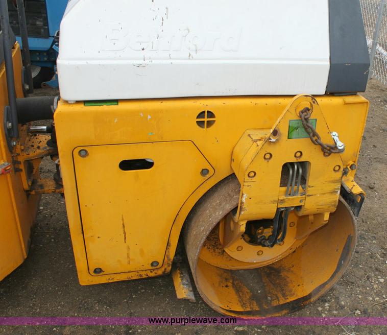 image for item 3064 1997 Benford TV1200DPR roller
