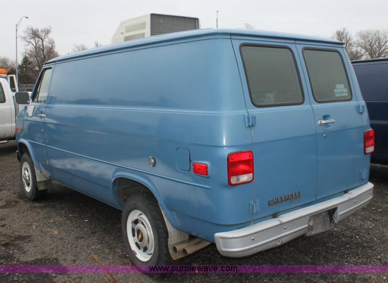 image for item 3065 1990 Chevrolet G30 cargo van