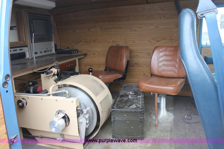 image for item 3065 1990 Chevrolet G30 cargo van