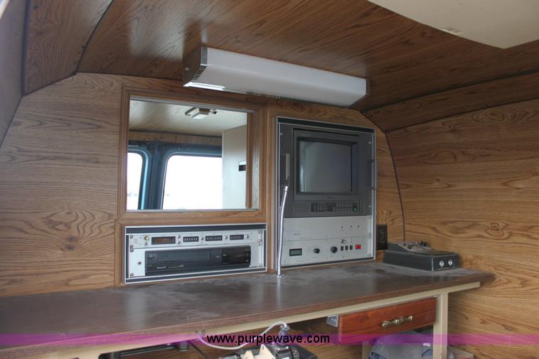 image for item 3065 1990 Chevrolet G30 cargo van