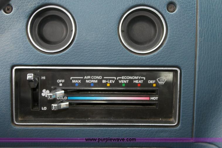 image for item 3065 1990 Chevrolet G30 cargo van