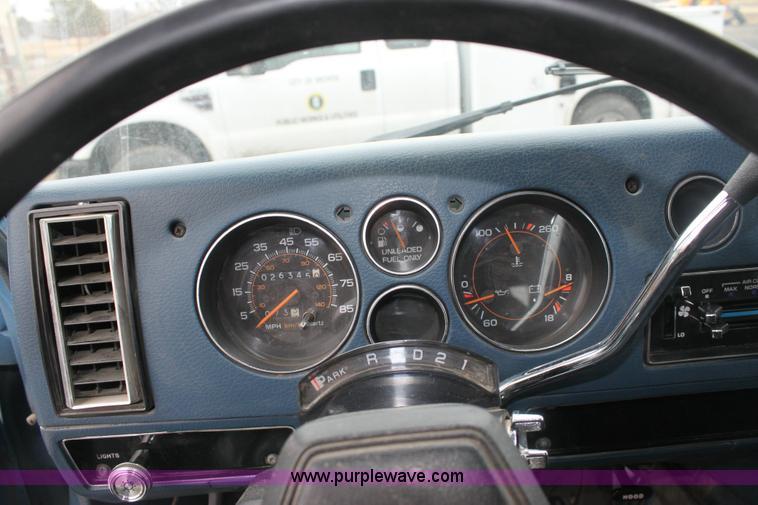 image for item 3065 1990 Chevrolet G30 cargo van