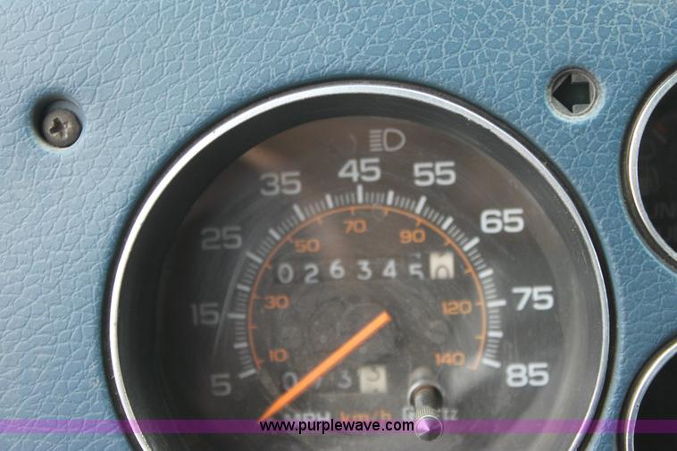 image for item 3065 1990 Chevrolet G30 cargo van