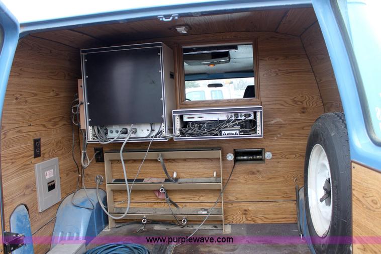 image for item 3065 1990 Chevrolet G30 cargo van