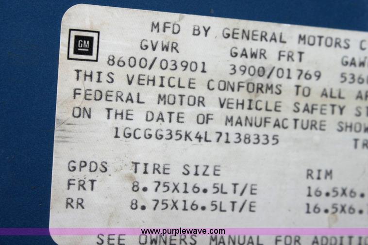 image for item 3065 1990 Chevrolet G30 cargo van