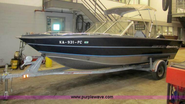 image for item 3073 1991 Blue Fin 1906 boat