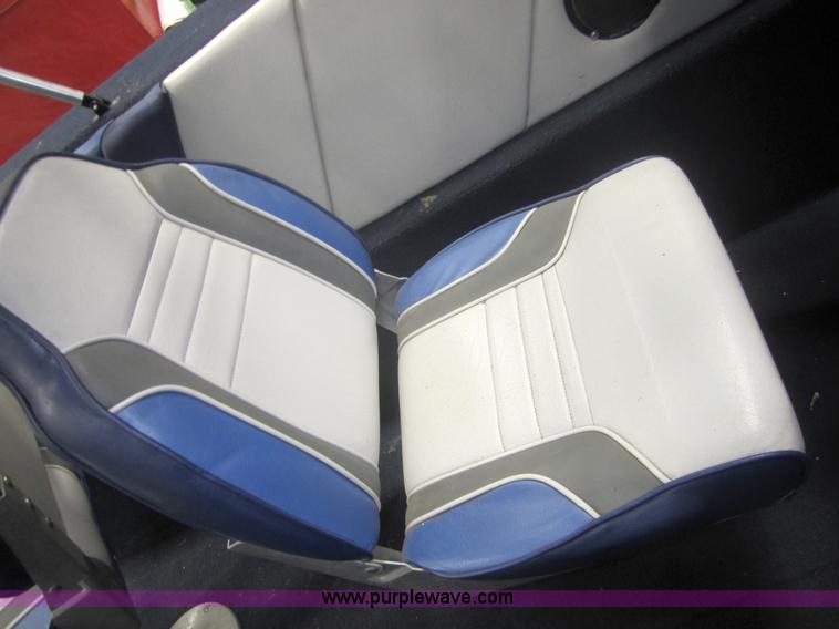 image for item 3073 1991 Blue Fin 1906 boat