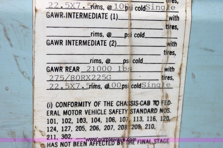 image for item 3092 1992 Ford F700 dump truck