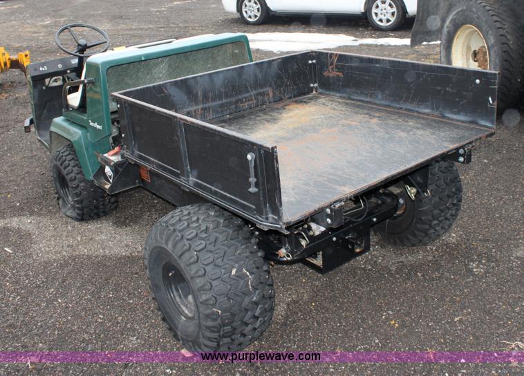 image for item 3093 2006 Broyhill Terra Sport utility vehicle