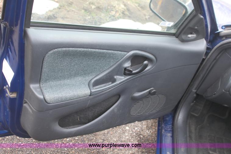 image for item 3095 2004 Chevrolet Cavalier