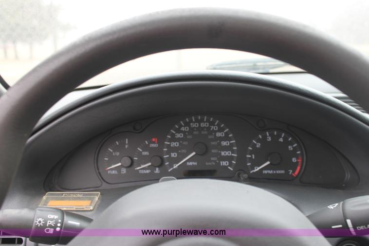 image for item 3095 2004 Chevrolet Cavalier