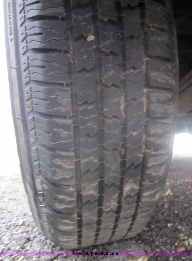 image for item 3096 2002 Chevrolet S-10 pickup truck