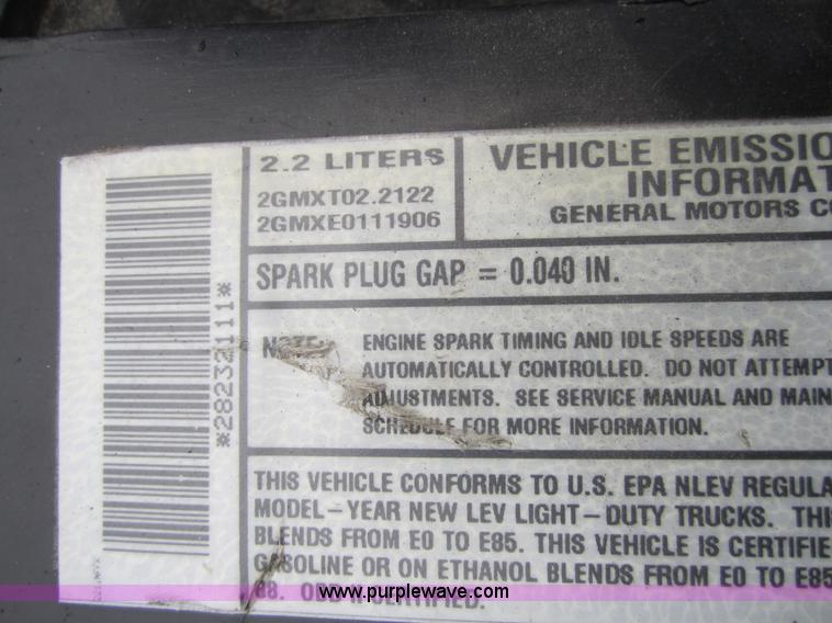 image for item 3096 2002 Chevrolet S-10 pickup truck