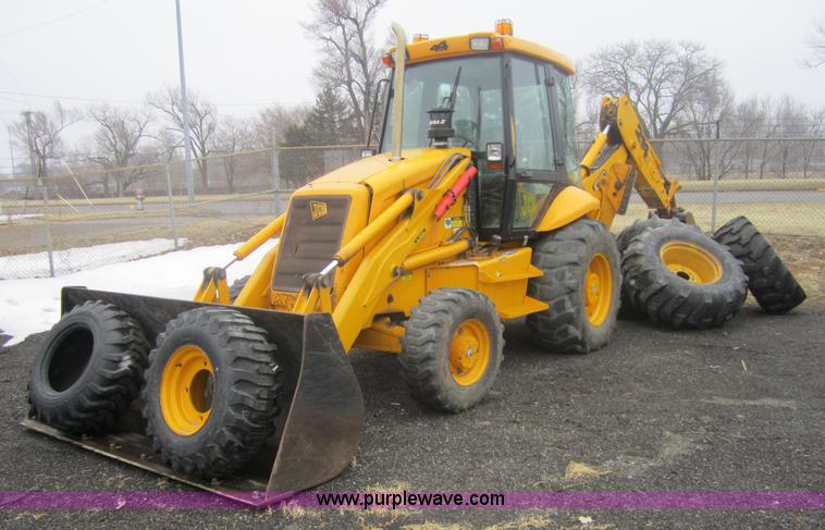 image for item 3097 2002 JCB 214E backhoe