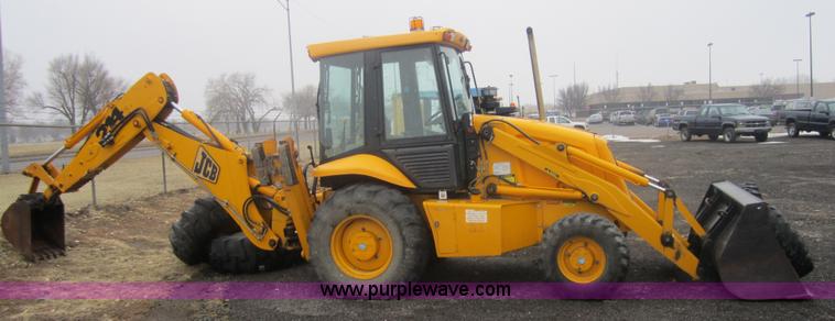 image for item 3097 2002 JCB 214E backhoe