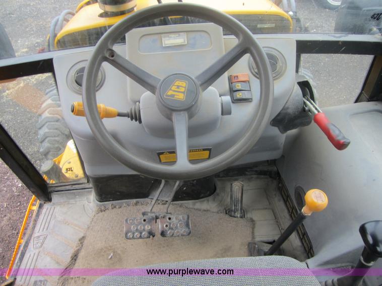 image for item 3097 2002 JCB 214E backhoe