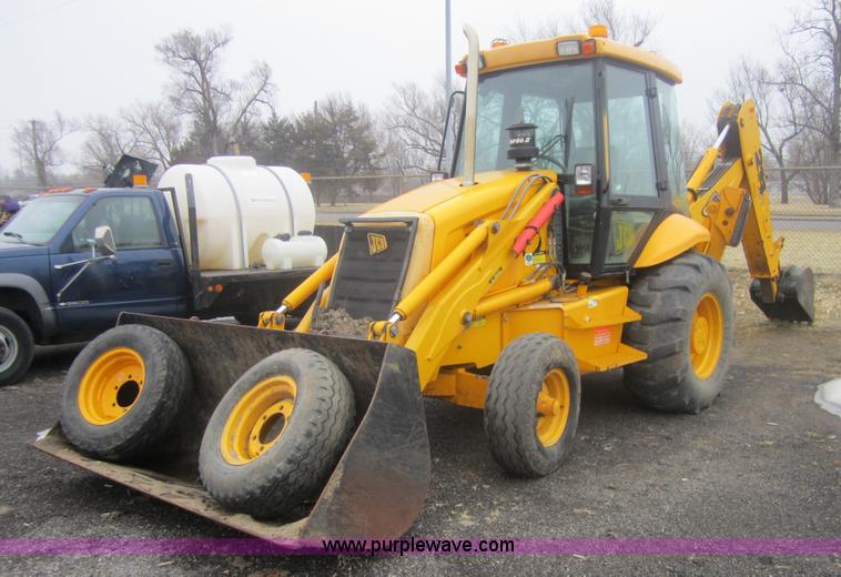 image for item 3102 2002 JCB 214E backhoe