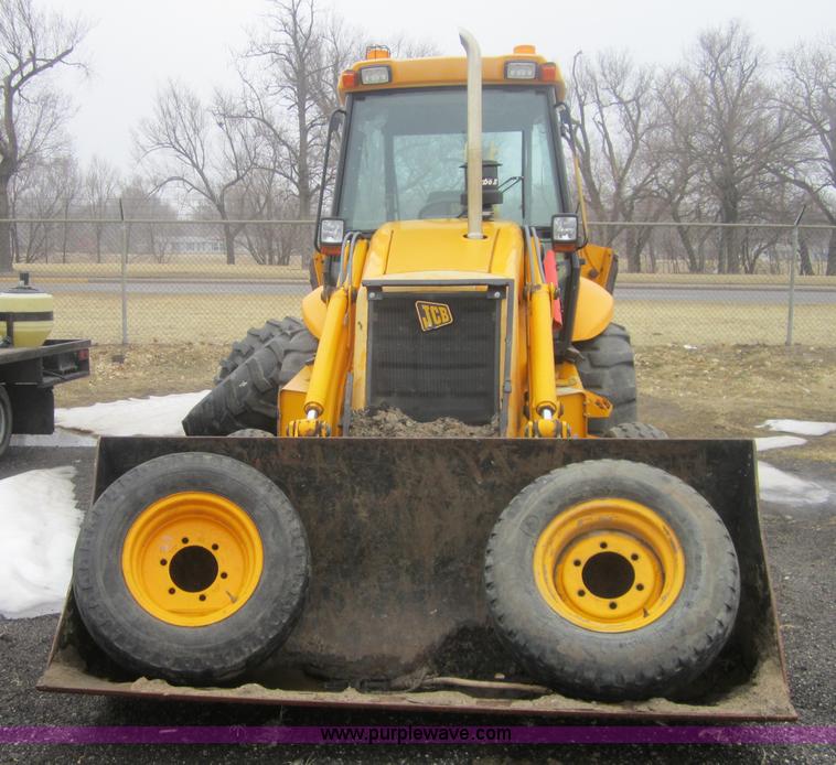 image for item 3102 2002 JCB 214E backhoe