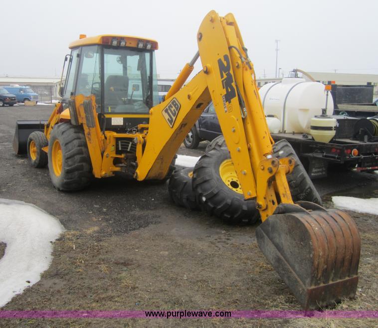 image for item 3102 2002 JCB 214E backhoe