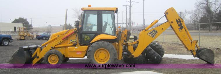 image for item 3102 2002 JCB 214E backhoe