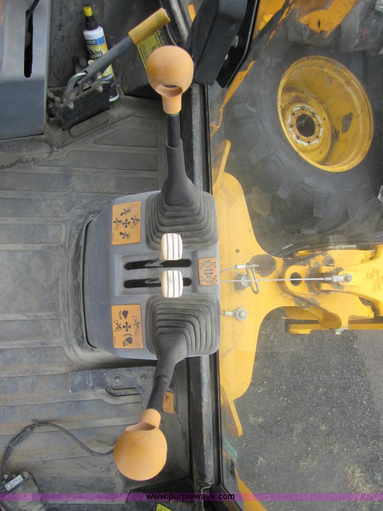 image for item 3102 2002 JCB 214E backhoe