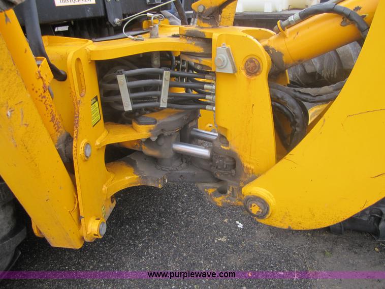 image for item 3102 2002 JCB 214E backhoe