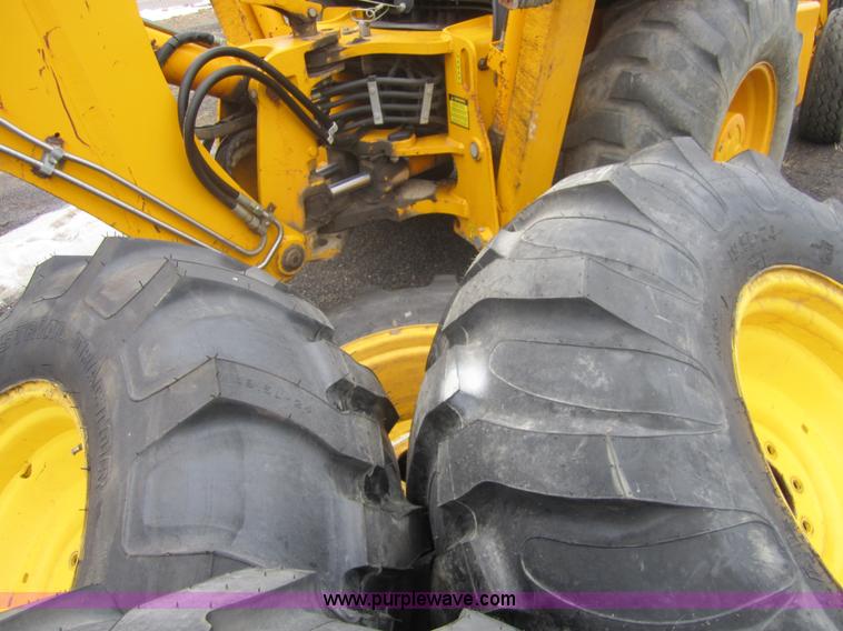 image for item 3102 2002 JCB 214E backhoe