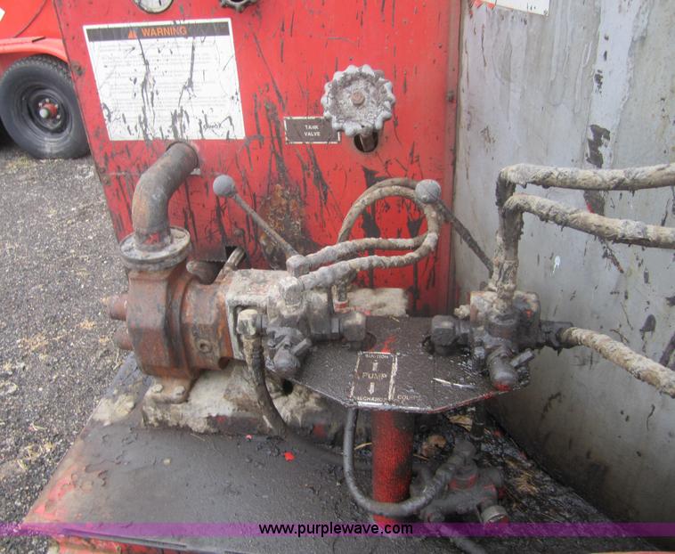 image for item 3106 1998 Crafco EZ400D pressure applicator