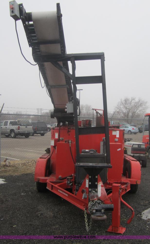 image for item 3107 2005 Crafco EZ400 pressure applicator