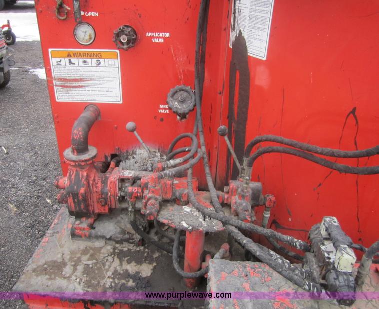 image for item 3107 2005 Crafco EZ400 pressure applicator