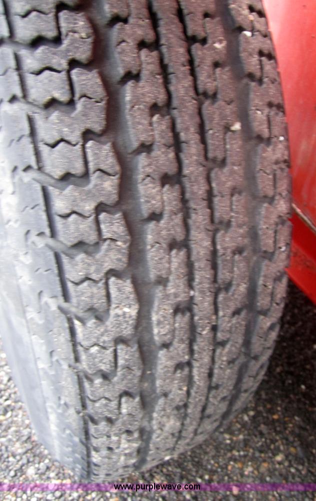 image for item 3107 2005 Crafco EZ400 pressure applicator